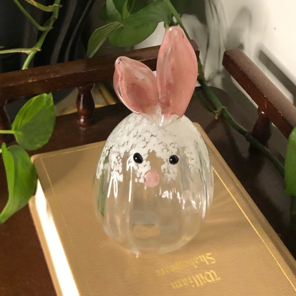 Hand-Blown Clear & White Confetti Art Glass Bunny Figurine